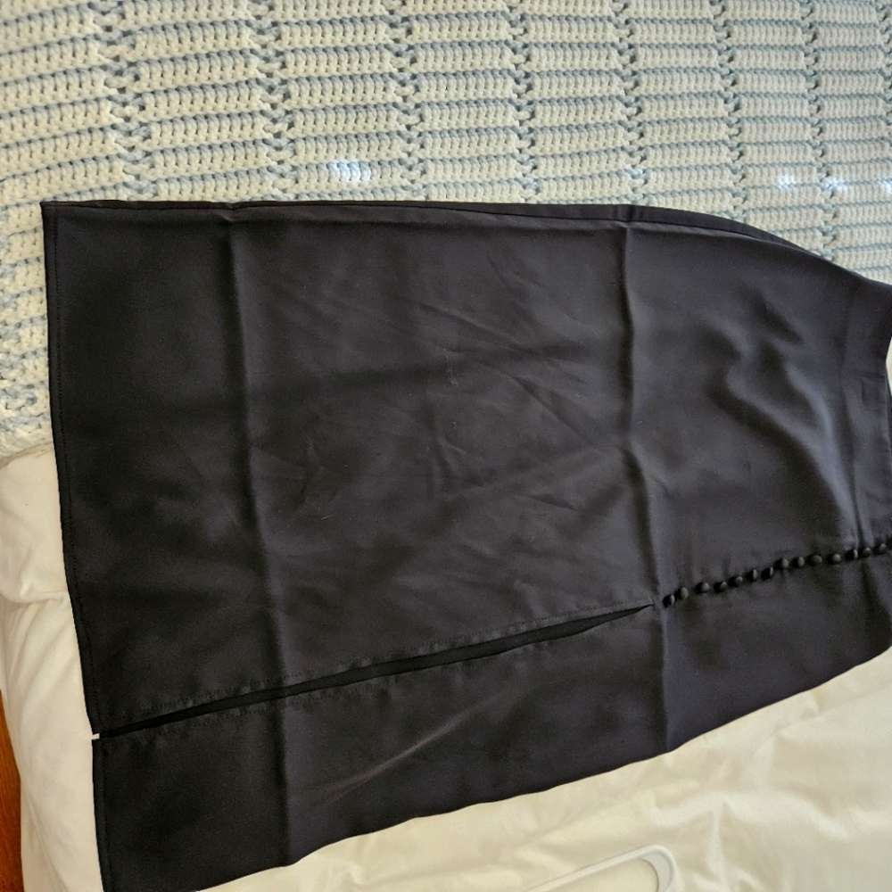 Forever 21 Black Satin Button Front Skit Midi Skirt S
